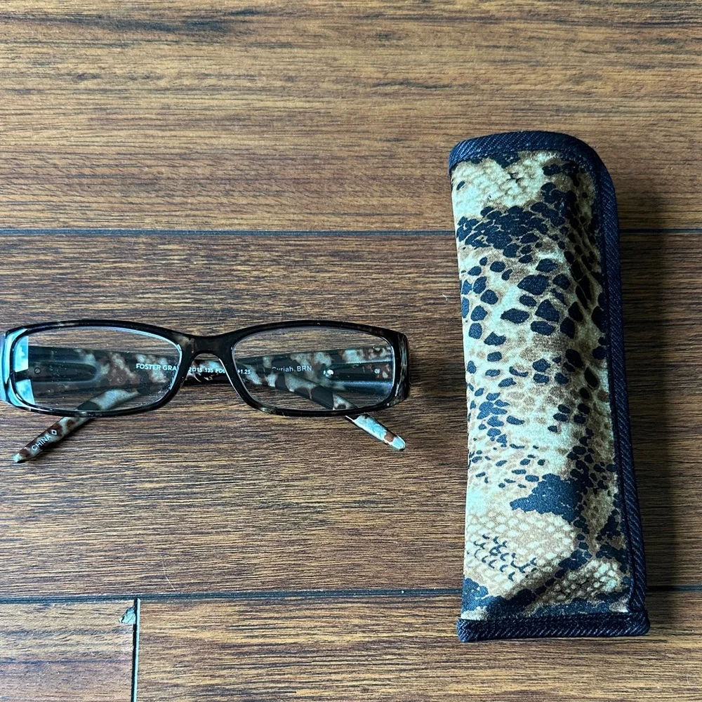 👓👓Foster Grant Brown Tortoiseshell Reader Glasses👓👓